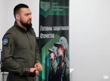 Инструктор тюменского филиала провел час мужества и мастер-класс по тактической медицине