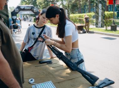 Жители Хабаровска прошли «Тропу воина» в День ветерана боевых действий