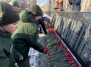 Возложения цветов, встречи с ветеранами, творческие вечера: В Центре «ВОИН» почтили память воинов-интернационалистов