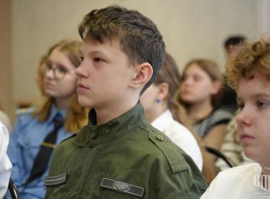 Инструктор Центра «ВОИН» прочел лекцию для мурманских школьников
