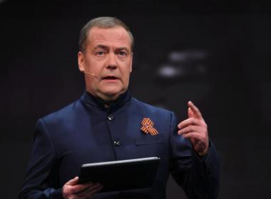 Курсантка Центра «ВОИН» задала вопрос Дмитрию Медведеву на марафоне «Знание. Первые»