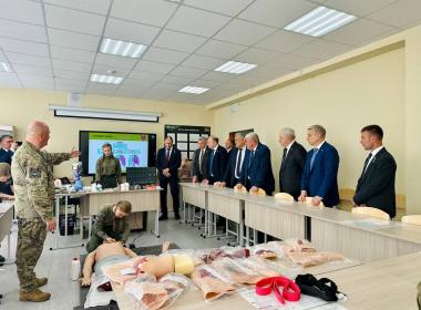 Российские сенаторы побывали в гостях у Центра «ВОИН»